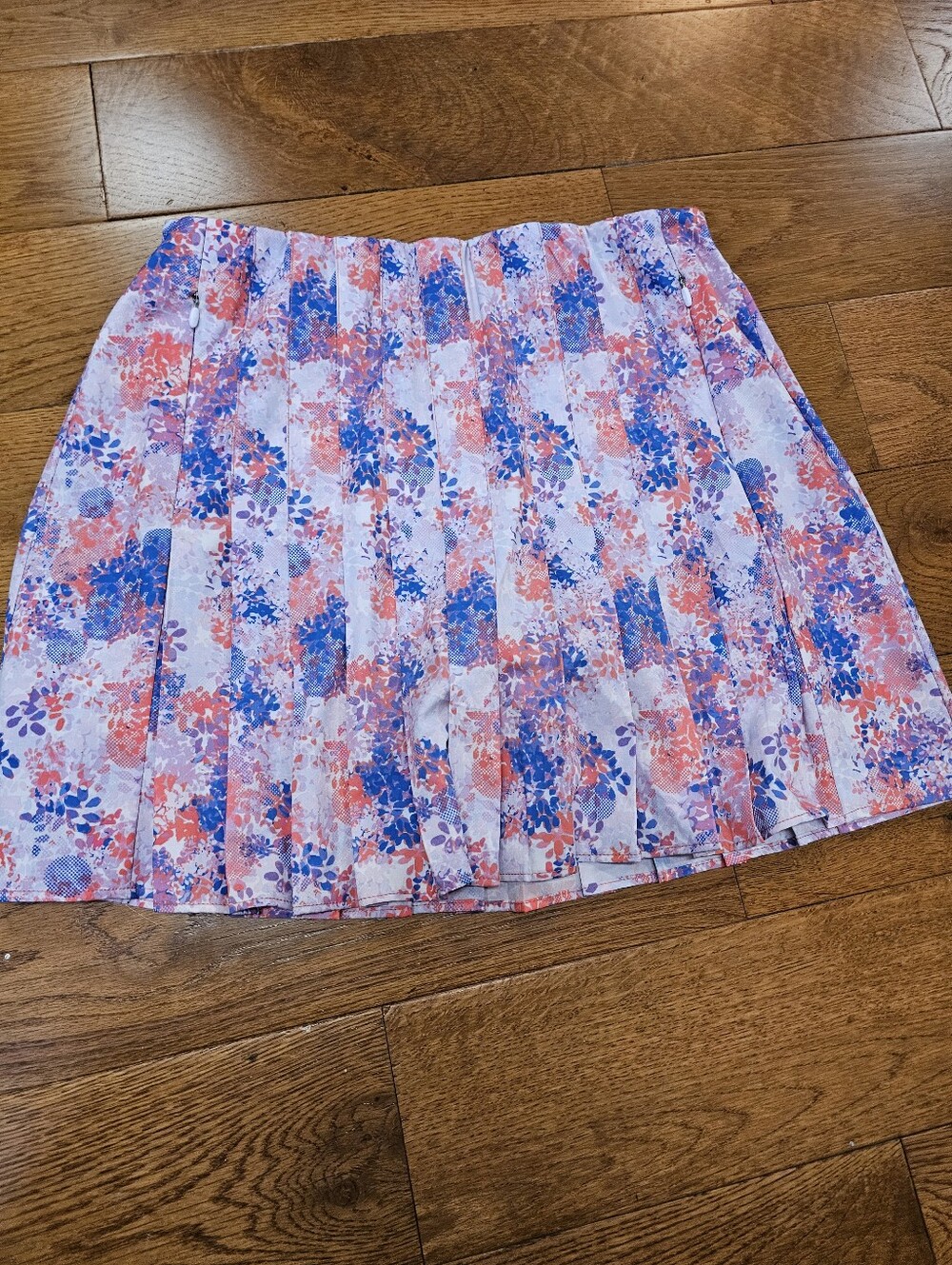Kyodan Golf Floral Pleated Skort in Coral & Blue